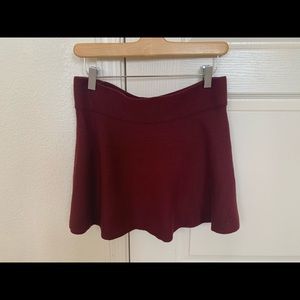 Knit material maroon skirt